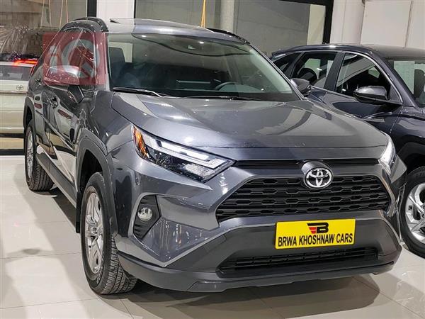 Toyota for sale in Iraq